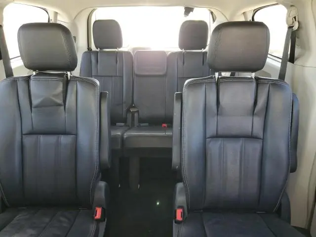 2013 CHRYSLER TOWN & COUNTRY TOURING  