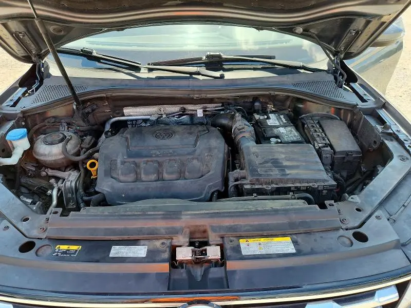 2021 VOLKSWAGEN TIGUAN SE  