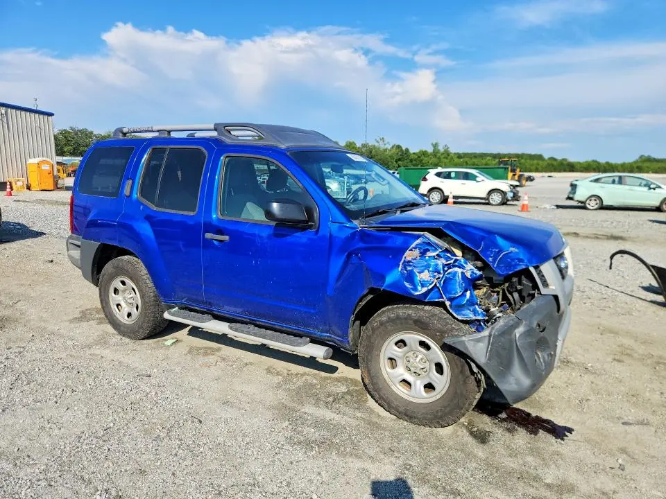 2013 NISSAN XTERRA X  