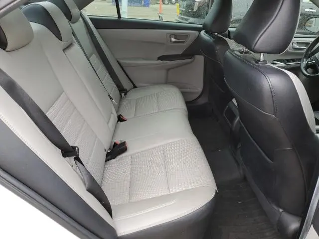 2015 TOYOTA CAMRY LE  