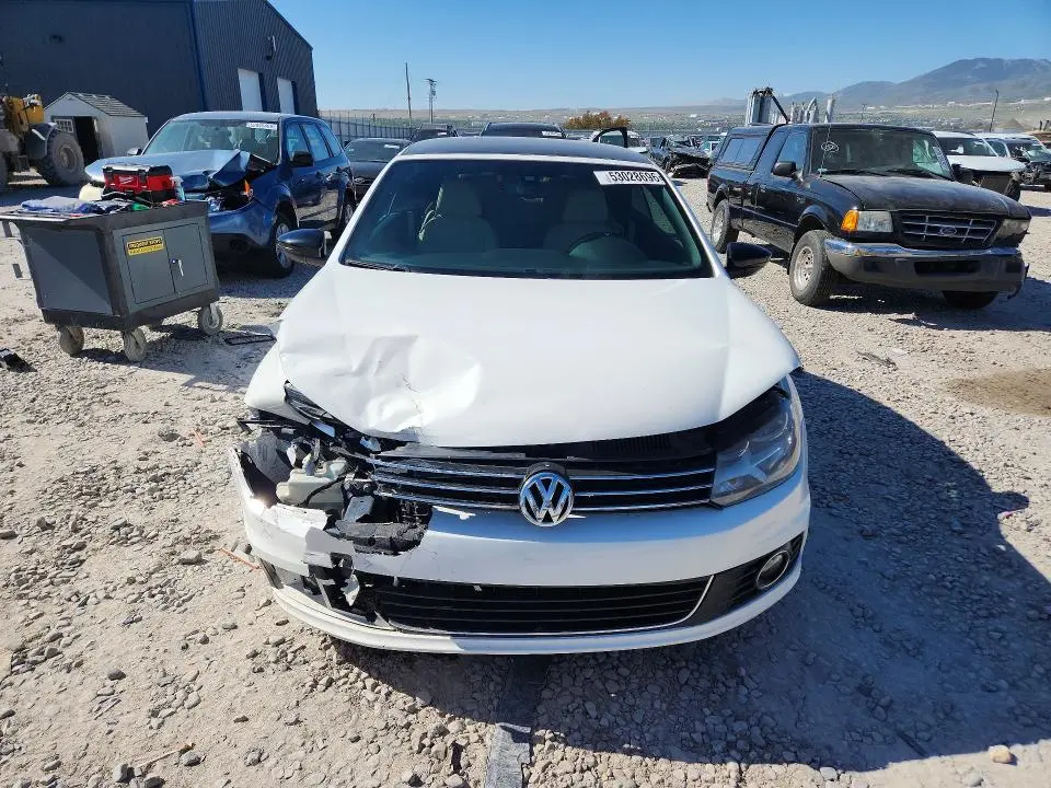 2012 VOLKSWAGEN EOS LUX  