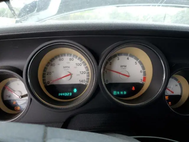 2010 DODGE CHALLENGER SE  