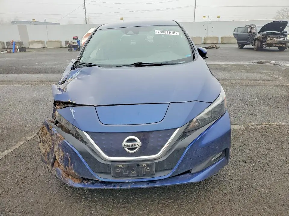 2020 NISSAN LEAF SV  