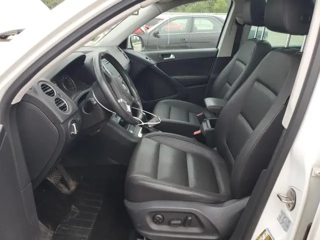 2016 VOLKSWAGEN TIGUAN S  