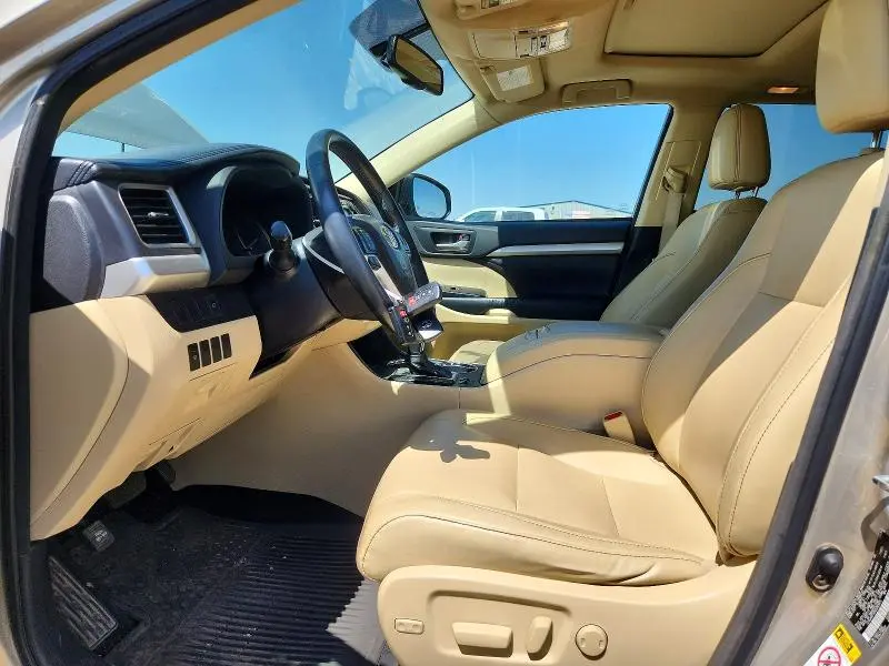 2016 TOYOTA HIGHLANDER XLE  