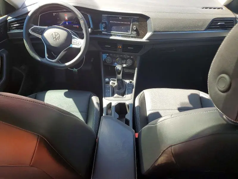 2024 VOLKSWAGEN JETTA SE  