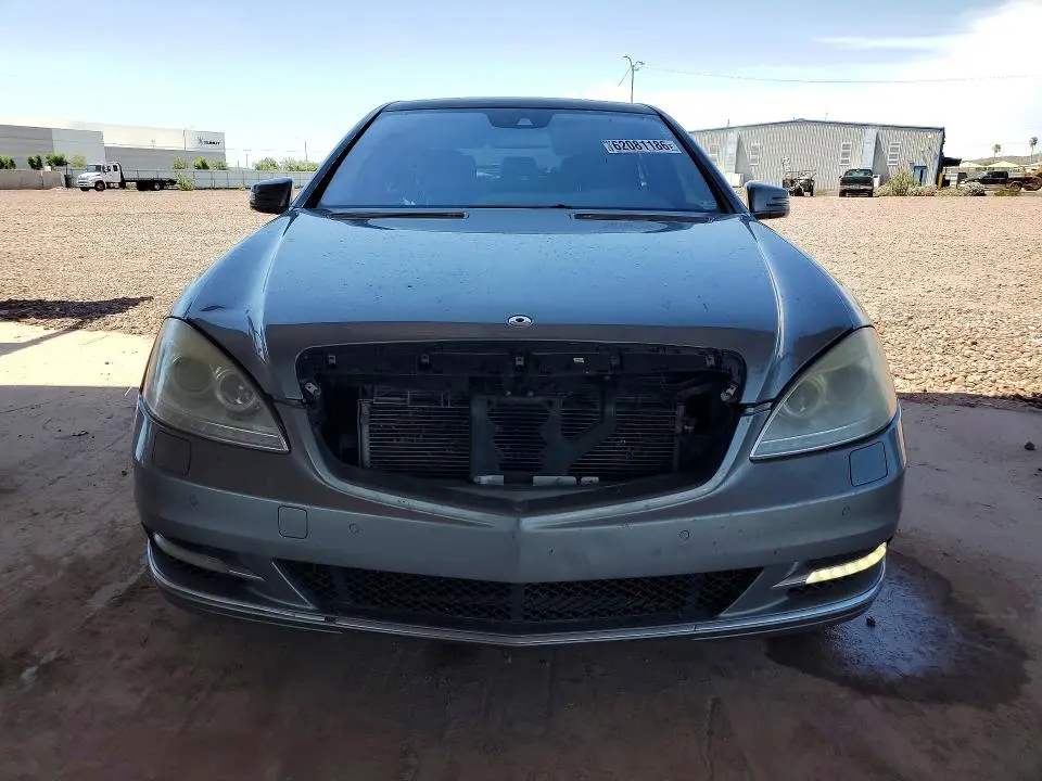 2011 MERCEDES-BENZ S 550  