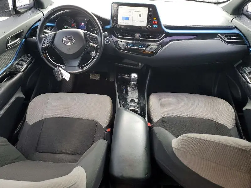2019 TOYOTA C-HR XLE  