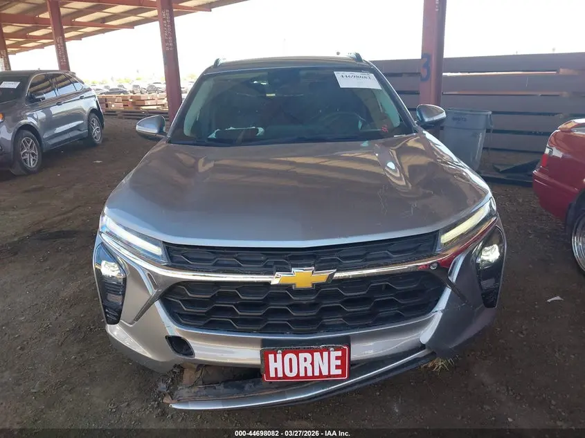 2024 CHEVROLET TRAX FWD LT