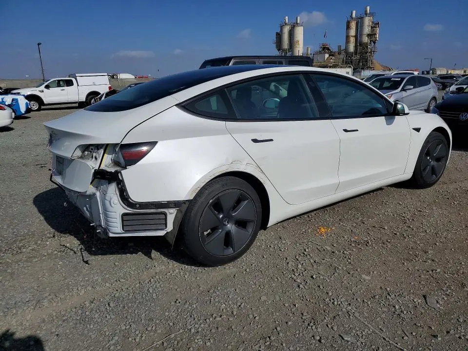 2021 TESLA MODEL 3   