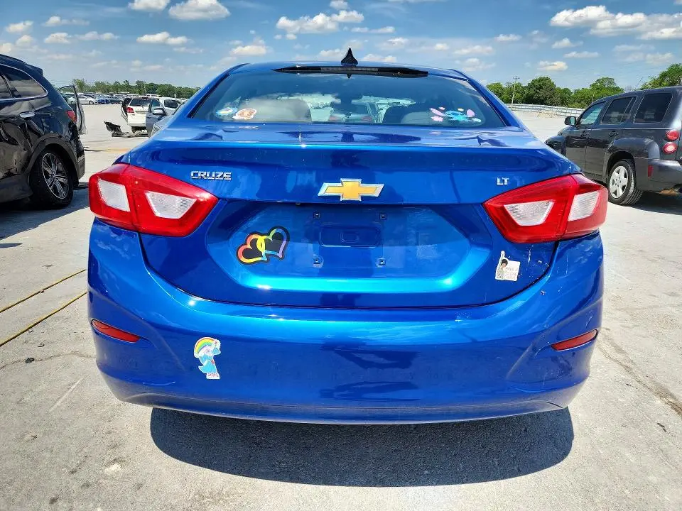 2016 CHEVROLET CRUZE LT  