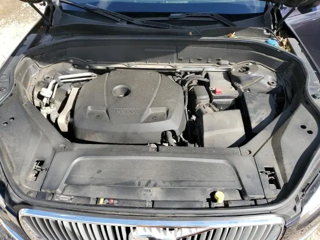 2017 VOLVO XC90 T6  