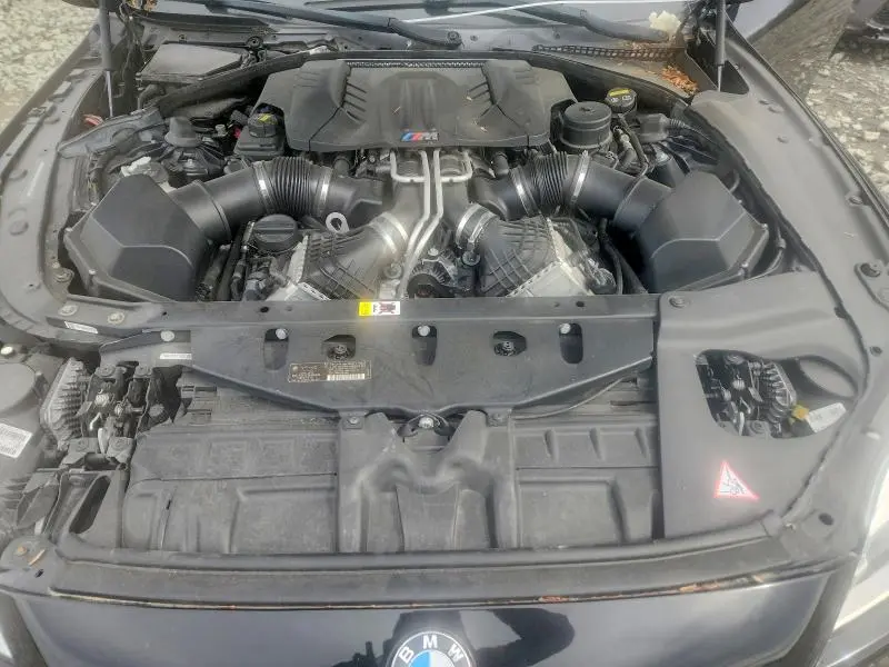 2016 BMW M6   