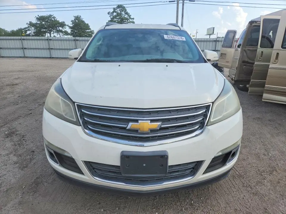 2014 CHEVROLET TRAVERSE LT  