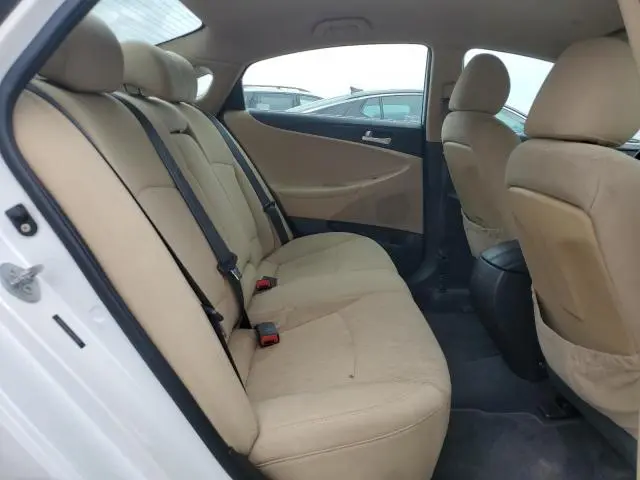 2011 HYUNDAI SONATA GLS  