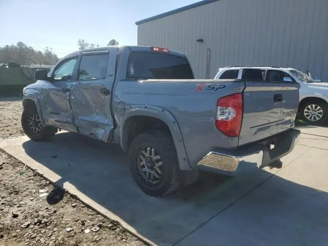 2018 TOYOTA TUNDRA CREWMAX SR5  