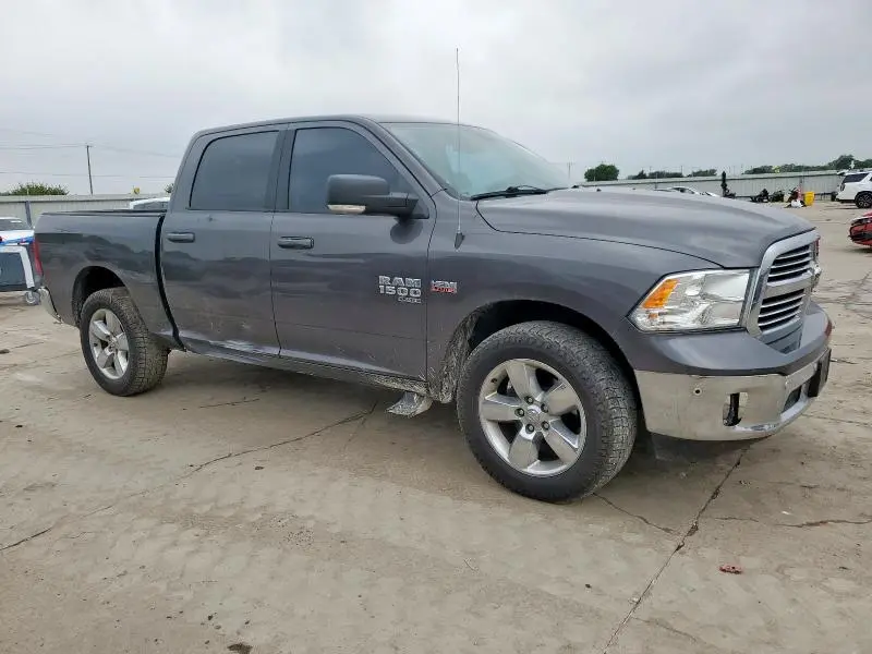 2019 RAM 1500 CLASSIC SLT  