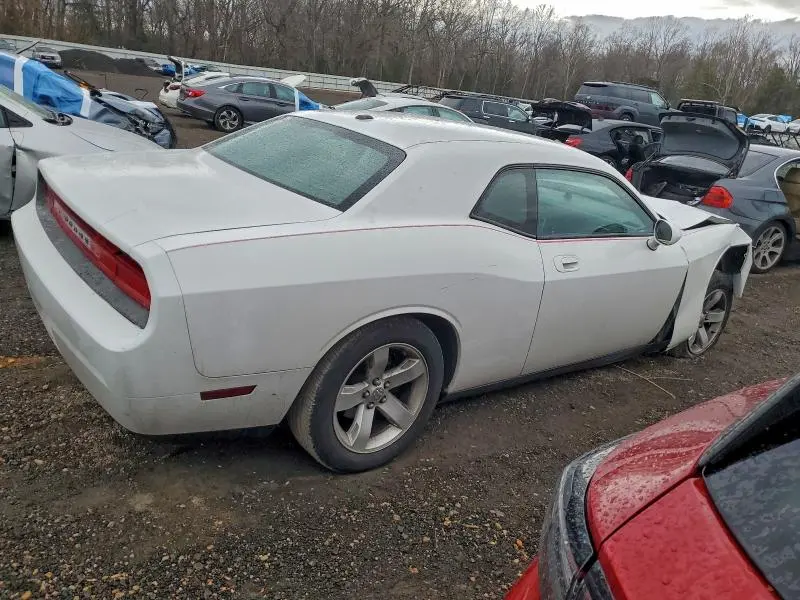 2010 DODGE CHALLENGER SE  