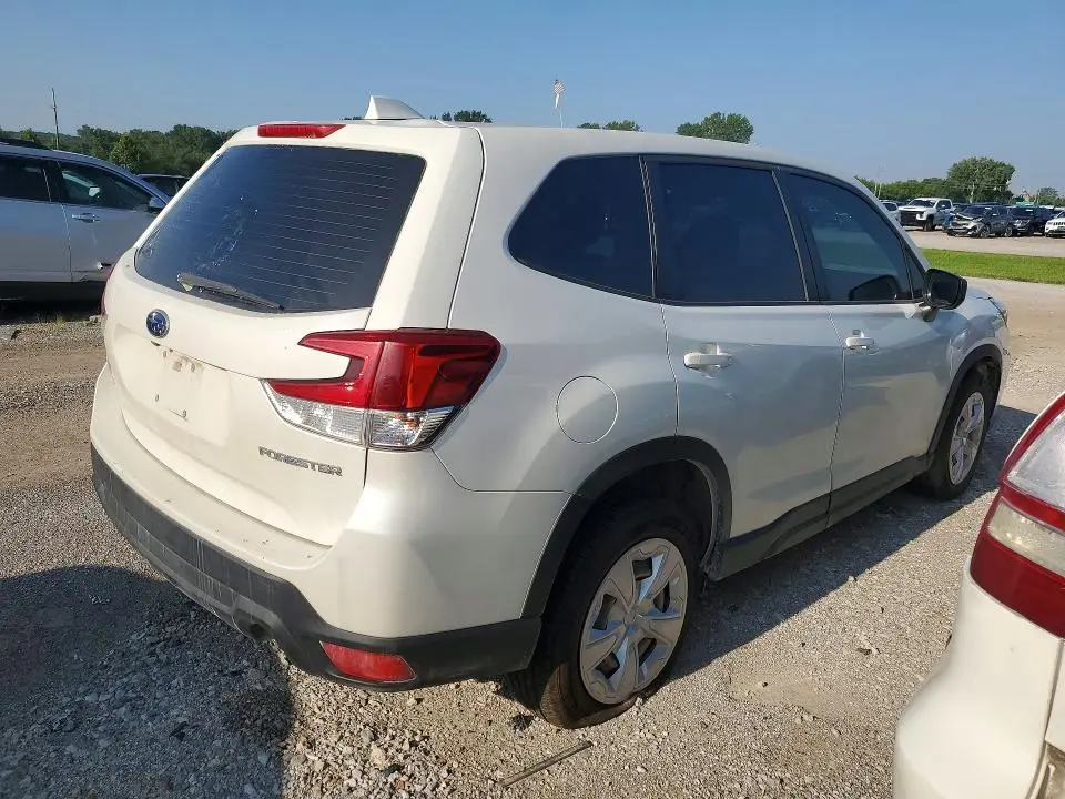 2020 SUBARU FORESTER   