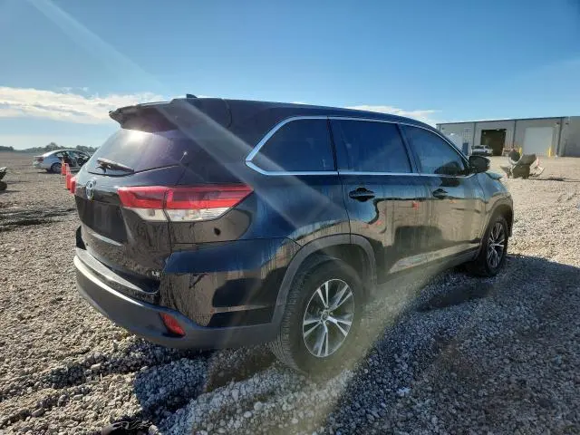 2019 TOYOTA HIGHLANDER LE  