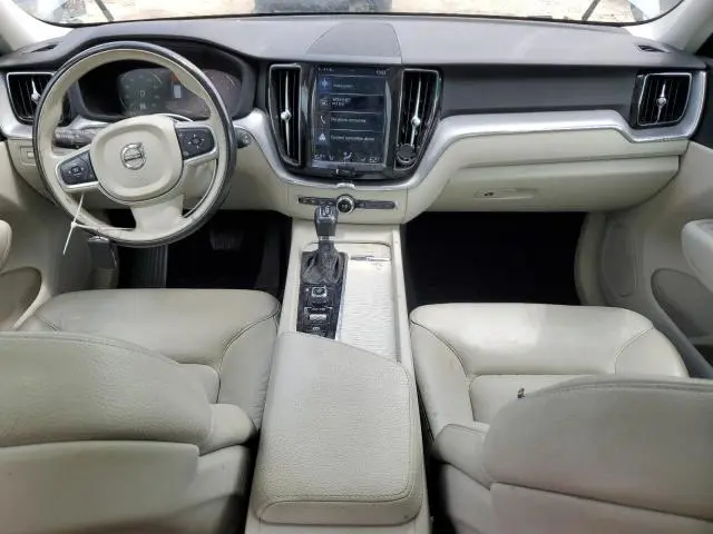 2018 VOLVO XC60 T6  