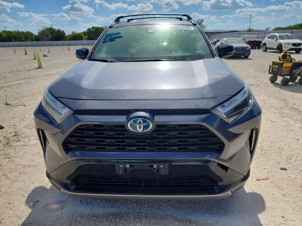 2023 TOYOTA RAV4 XSE  