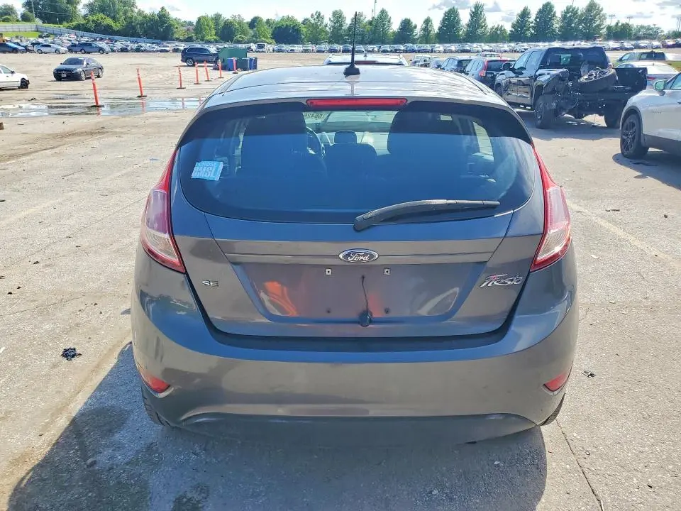 2015 FORD FIESTA SE  