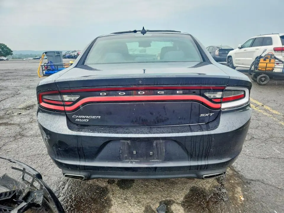 2016 DODGE CHARGER SXT  