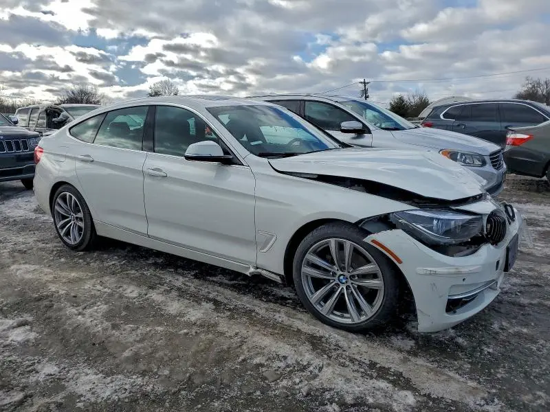 2018 BMW 330 XIGT  