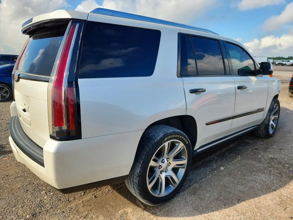 2015 CADILLAC ESCALADE PREMIUM  