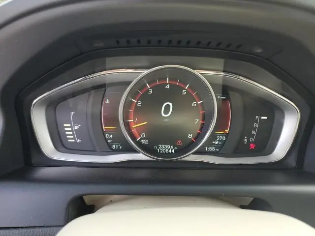 2015 VOLVO XC60 T6 PREMIER  