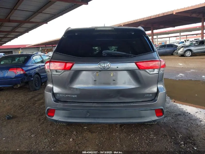 2019 TOYOTA HIGHLANDER XLE