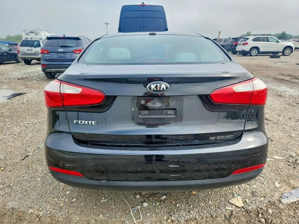 2015 KIA FORTE LX  