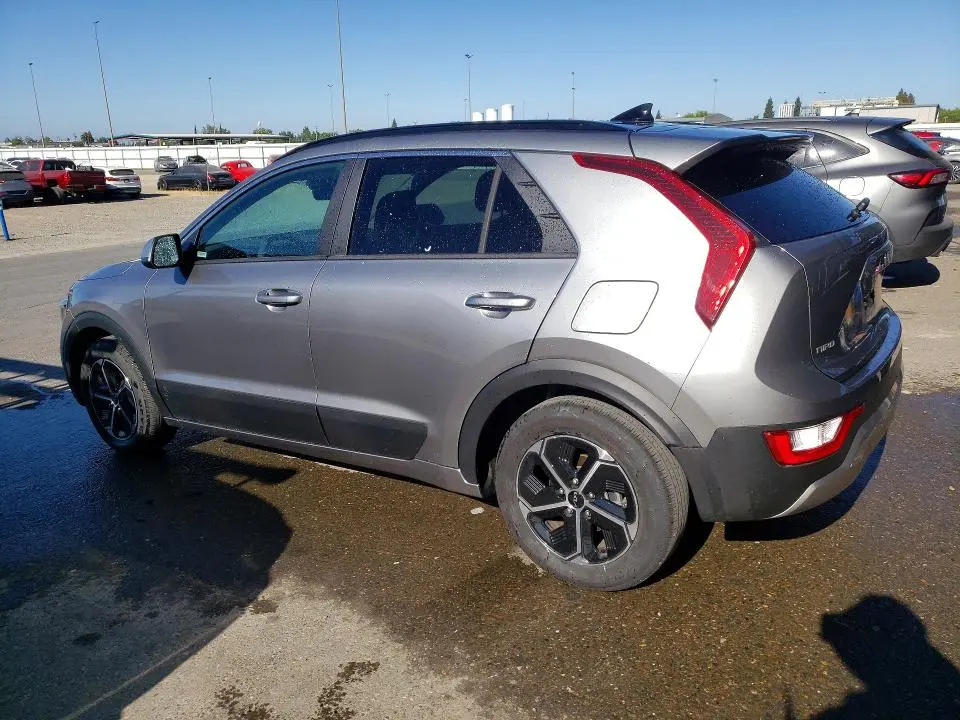 2025 KIA NIRO LX  