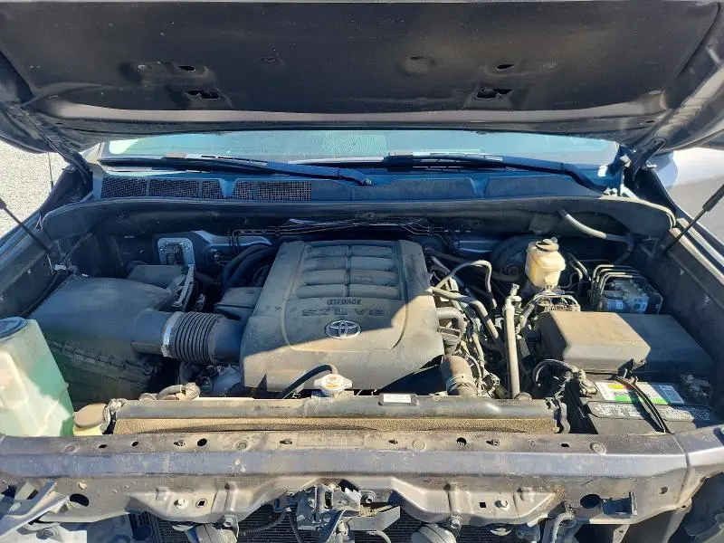 2019 TOYOTA TUNDRA CREWMAX SR5  