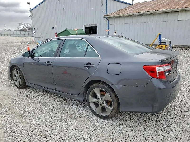 2012 TOYOTA CAMRY SE  