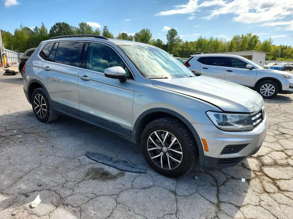 2019 VOLKSWAGEN TIGUAN SE  