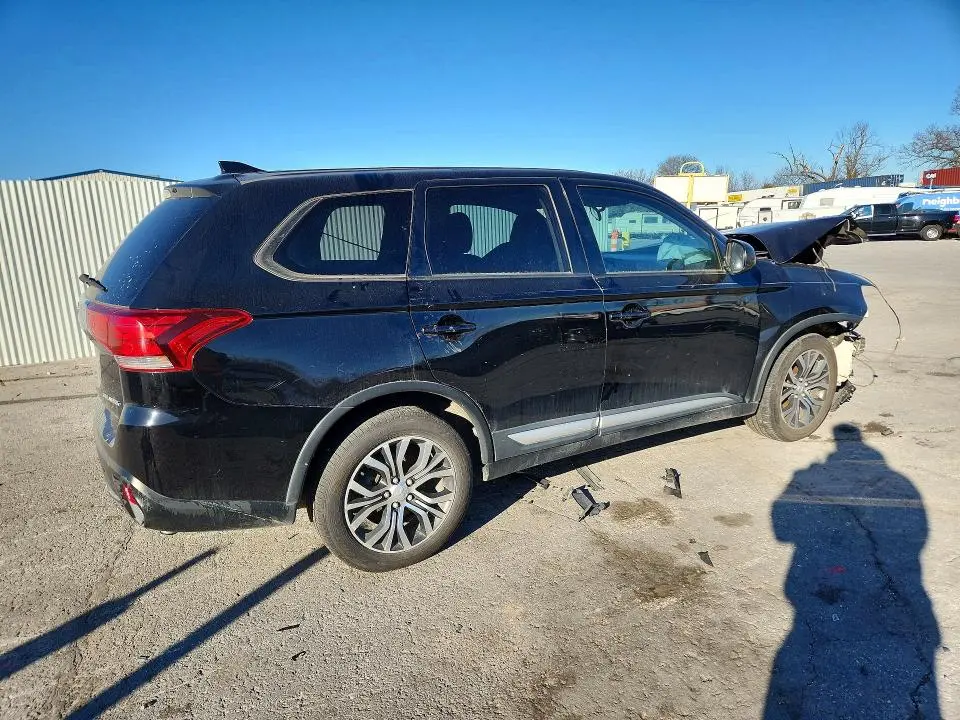2018 MITS OUTLANDER ES  