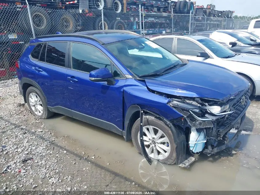 2024 TOYOTA COROLLA CROSS LE