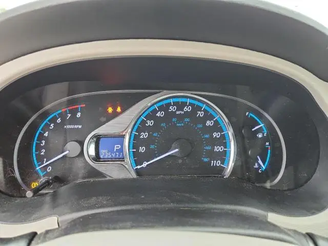 2012 TOYOTA SIENNA XLE  