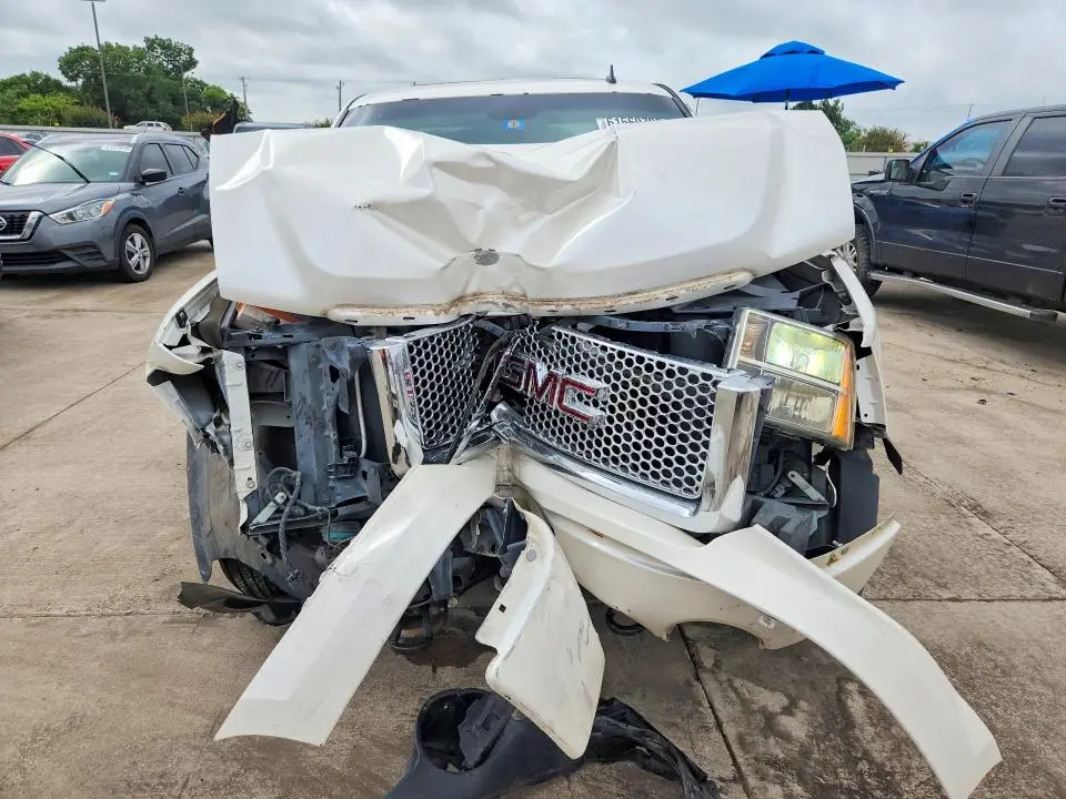 2011 GMC SIERRA K1500 DENALI  