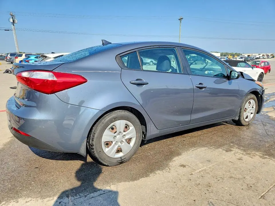 2016 KIA FORTE LX  