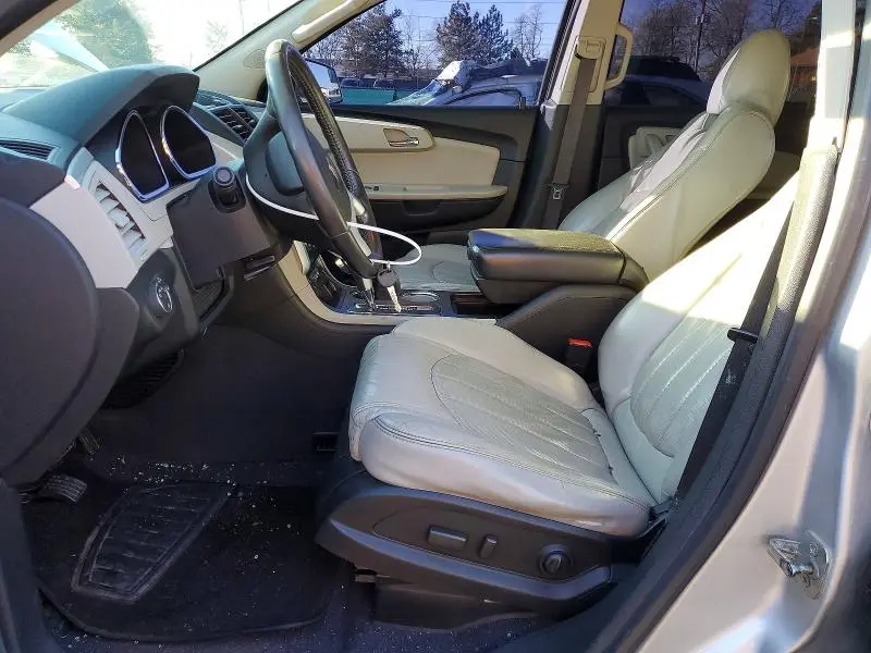2010 CHEVROLET TRAVERSE LTZ  