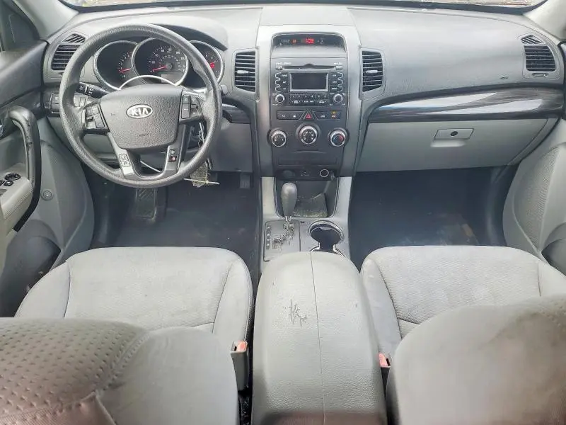 2011 KIA SORENTO LX  