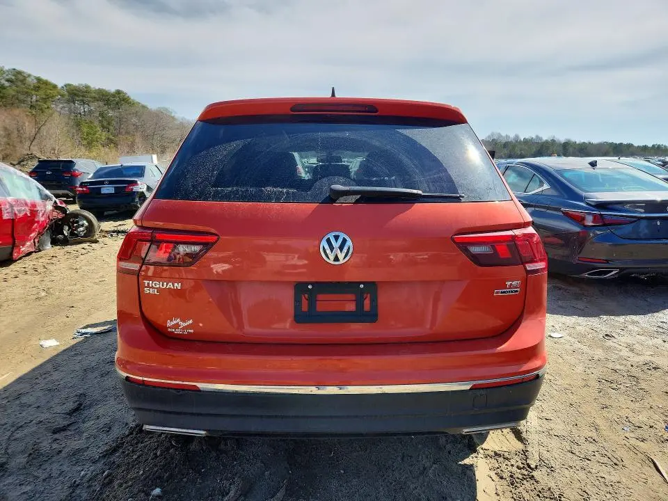2018 VOLKSWAGEN TIGUAN SE  