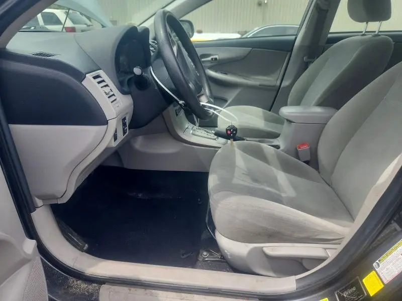 2012 TOYOTA COROLLA LE  