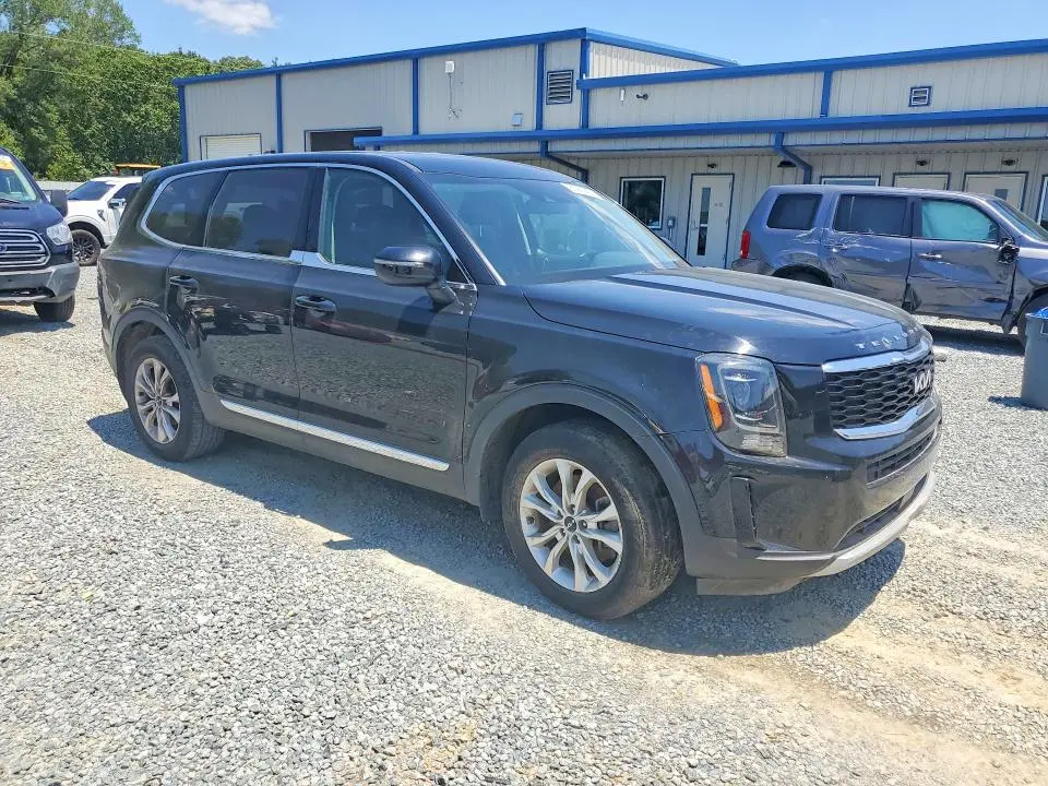 2022 KIA TELLURIDE LX  