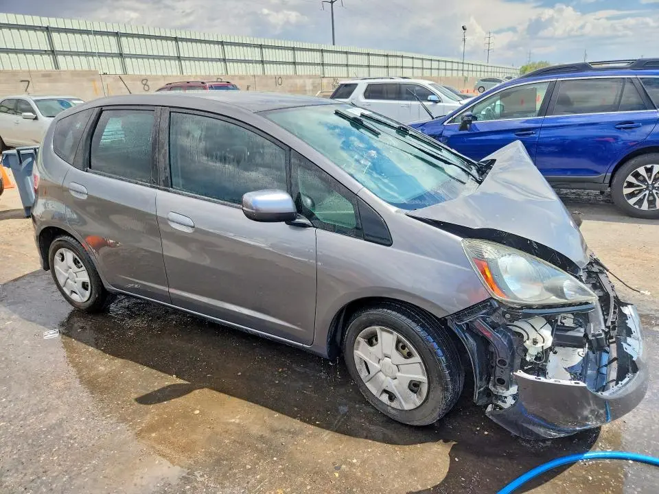 2013 HONDA FIT   