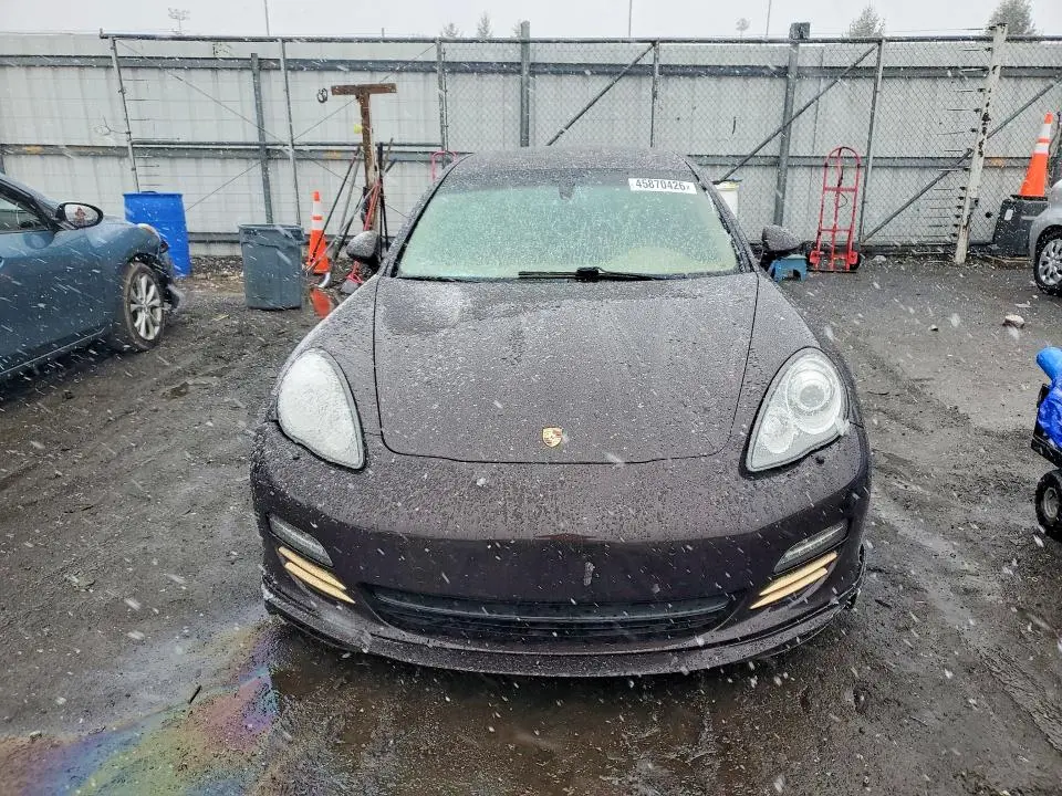2013 PORSCHE PANAMERA 2  