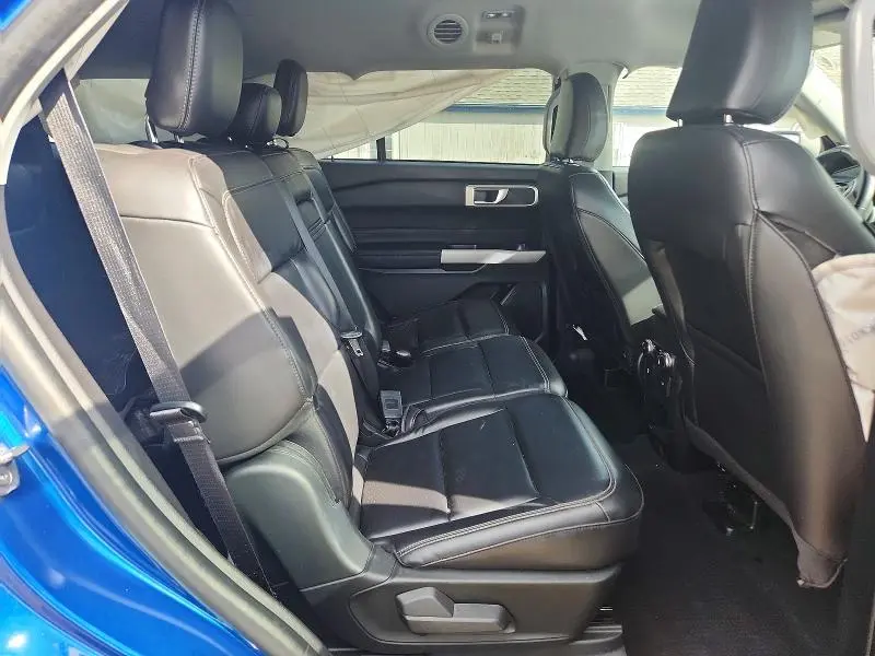2021 FORD EXPLORER XLT  